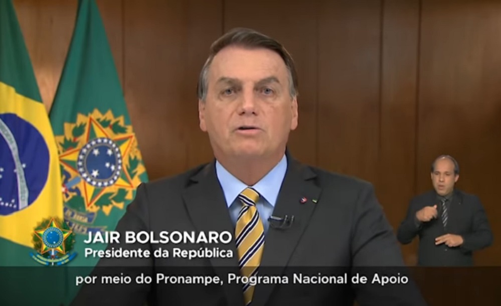 Em pronunciamento, Bolsonaro promete vacina para todos os brasileiros ainda este ano; assista